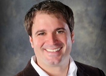 Dr. Brad Grizzaffi, DC - PINHOOK CHIROPRACTIC CLINIC Dr. Brad Grizzaffi, DC - Lafayette, LA Chiropractors - Doctor Portrait Image