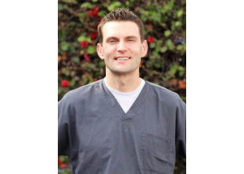 Dr. Brandon Barnette, DC - COSTA VISTA CHIROPRACTIC BARNETTE INC Santa Ana Chiropractors