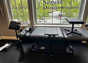 Alexandria Chiropractors Dr. Cameron Hatam, DC - VIRGINIA FAMILY CHIROPRACTIC