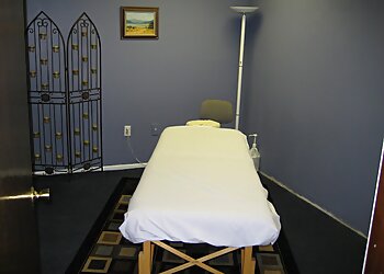 Albuquerque Chiropractors Dr. Christopher Cecil, DC - ALBUQUERQUE NECK AND BACK PAIN CENTER