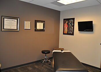 Centennial Chiropractors Dr. Craig Burns, DC - MAXIMIZED HEALTH CHIROPRACTIC