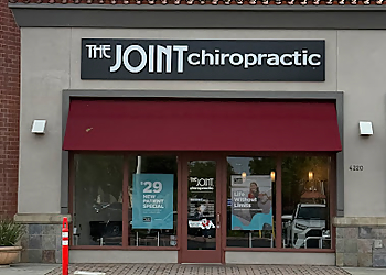 Dr. Daniel W. Rae, DC - Visalia, CA Chiropractors - Hospital Exterior Image