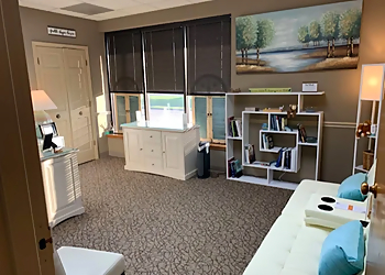 Dr. Emily Crawford-Thompson, Ph.D. - Columbia, MO Psychologists - Clinic Interior Image