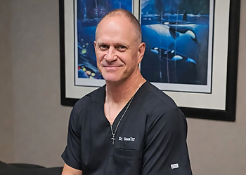 Dr. Garen Kirk, DC - Broken Arrow, OK Chiropractors - Doctor Portrait Image