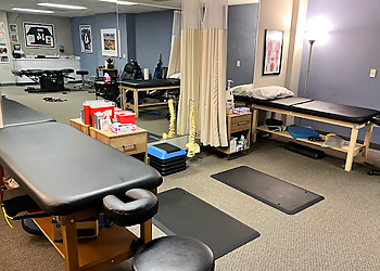 Dr. Graham Reinhardt, DC - Denver, CO Chiropractors