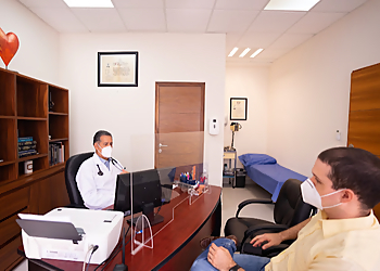 Dr. Gs Urgent Care Coral Springs - Coral Springs, FL Urgent Care Clinics - Patient Consultation Image