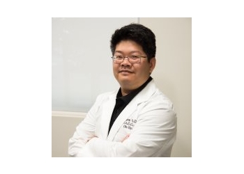 Hans Yu, MD Bakersfield Gynecologists image 1