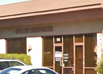 Mesa Chiropractors Dr. James Bogash, DC - LIFECARE CHIROPRACTIC