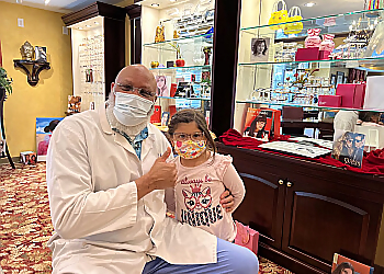 Fayetteville Pediatric Optometrists Dr. James Singletary, OD, FIAOMC - EYE MEDICS OPTOMETRY
