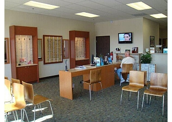 Simi Valley Pediatric Optometrists Joanne Parungao, OD - DIAMOND EYE OPTOMETRY