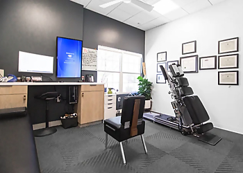 Scottsdale Chiropractors Dr. Justin Pierce, DC - VALLEY SPINAL CARE