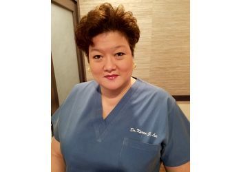 Dr. Karen Lee, DPM - PODIATRIC ASSOCIATES FOOT & ANKLE CENTER