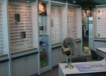 Kansas City Pediatric Optometrists Karen Stephens, OD - COBLE EYE CARE