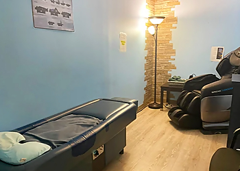 Dr. Karoly Toth, DC - Syracuse, NY Chiropractors - Interior Image