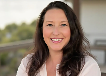 Dr. Kimberly Griggs, DC - ALIGNED WITH DR. KIM Dr. Kimberly Griggs, DC - Shreveport, LA Chiropractors - Doctor Portrait Image