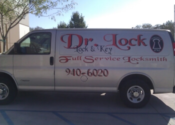 Palmdale locksmith Dr. Lock