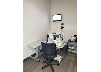 Long Do, OD - 20/20 ICARE - Killeen, TX Pediatric Optometrists - Treatment Room Image
