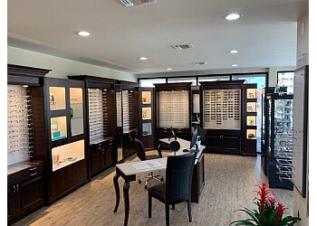 Simi Valley Pediatric Optometrists Michael B Freeland, OD - FAMILY OPTOMETRY CENTER OF SIMI VALLEY