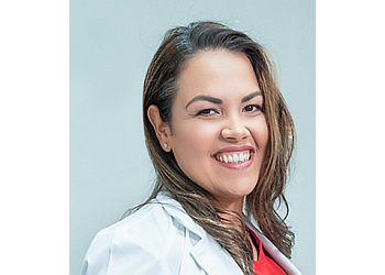 Dr. Milagros Alvarez, DC - VIDA CHIROPRACTIC MIAMI Hialeah Chiropractors