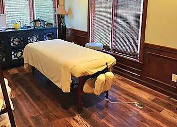 Fort Wayne Chiropractors Dr. Monique Levesque-Hartle, DC, DACBN - ALLEN COUNTY CHIROPRACTIC WELLNESS CENTER