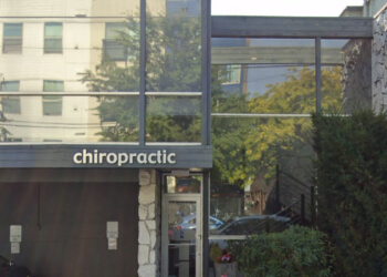 Seattle Chiropractors Dr. Nadeem A. Bajwa, DC - SEATTLE CHIROPRACTIC AND WELLNESS GROUP