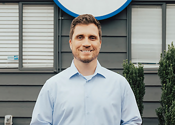 Everett Chiropractors Dr. Nolan Deatherage, DC - ALIGN CHIROPRACTIC