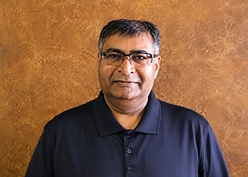 Dr. Ramesh Sanghani, DC - Irving, TX Chiropractors - Doctor Portrait Image