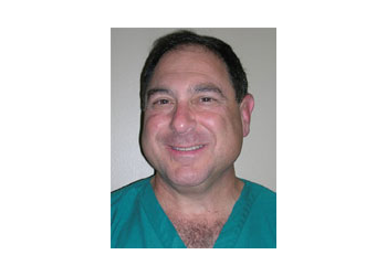Birmingham podiatrist Dr. Robert I. Russell, DPM - PODIATRY ASSOCIATES PC