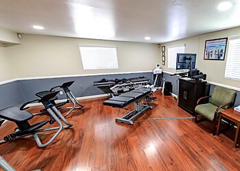 Mesa Chiropractors Dr. Robert William Sazama, DC, BSN - MESA CHIROPRACTIC REHAB & WELLNESS CENTER