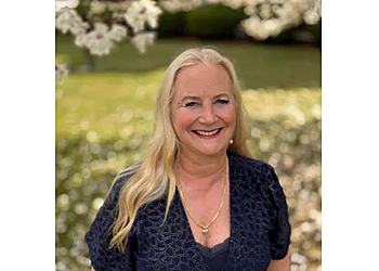 Manchester Chiropractors Dr.  Robin Jean Bruck, DC - CHIROPRACTIC ASSOCIATES OF BEDFORD