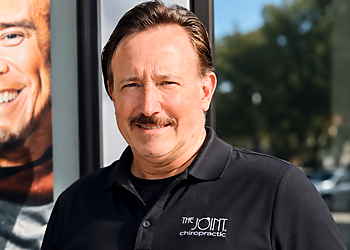 Dr. Roger Robinson, DC - Reno, NV Chiropractors - Doctor Portrait Image