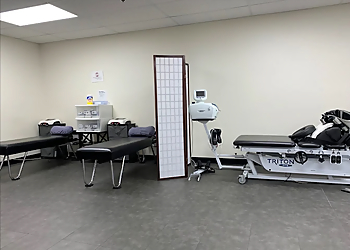 Henderson Chiropractors Dr. Roger Russell, DC, MS, FACO - EXCELSIA INJURY CARE