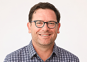 Dr. Seth C. Janus, MD - HEALTH PARTNERS SPECIALTY CENTER Dr. Seth C. Janus, MD - St Paul, MN Ent Doctors - Doctor Portrait Image