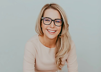 Dr. Shannon Curry, Psy.D., MSCP - CURRY PSYCHOLOGY GROUP Newport Beach Psychologists image 1