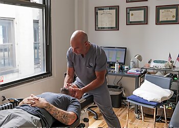 New York Chiropractors Dr. Steven Shoshany, DC, C.C.E.P, C.K.T.P - NYC CHIROPRACTIC AND SPINAL DECOMPRESSION CENTER