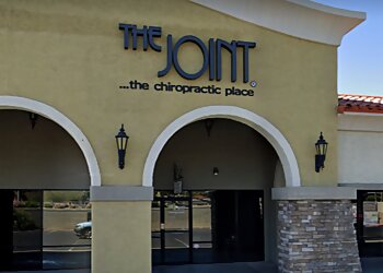 Phoenix Chiropractors Dr. Susanne Twigg, DC - THE JOINT CHIROPRACTIC MOON VALLEY