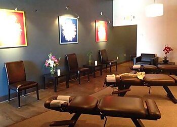 Phoenix Chiropractors Dr. Susanne Twigg, DC - THE JOINT CHIROPRACTIC MOON VALLEY