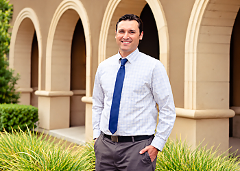Dr. Taylor Seare- SUN VALLEY PEDIATRIC DENTISTRY - Gilbert Dr. Taylor Seare- SUN VALLEY PEDIATRIC DENTISTRY - Gilbert - Gilbert, AZ Kids Dentists - Doctor Portrait Image