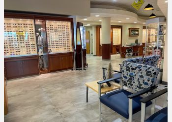 Peoria Pediatric Optometrists Thomas Kirchgessner, OD - ILLINOIS EYE CENTER