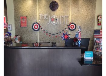 Pasadena Chiropractors Dr. Tim McKinley, DC- THE JOINT CHIROPRACTIC-PASADENA FAIRWAY PARKWAY