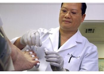 Oxnard Podiatrists Tim Nguyen, DPM
