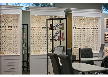 Roseville Pediatric Optometrists Veronica Barber, OD, FAAO - VISTA POINT EYE CARE