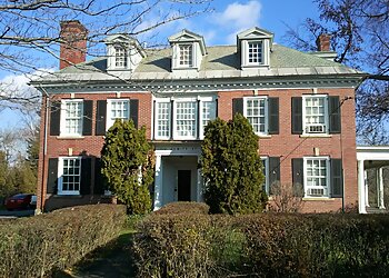 Syracuse Chiropractors Dr. Vincent Sportelli, DC - SPORTELLI CHIROPRACTIC HEALTH & WELLNESS & COLD LASER CENTER