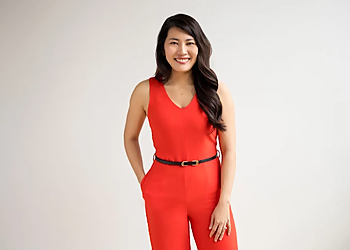 Dr. Yuxin Sun - SUNBURST PSYCHOLOGY Dr. Yuxin Sun - Bellevue, WA Psychologists - Doctor Portrait Image