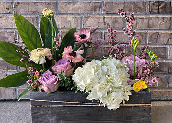 Dragonfly Floral Company - Thornton, CO Florists - Floral Arrangement Image
