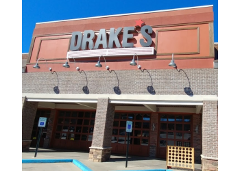 Huntsville sports bar Drake's