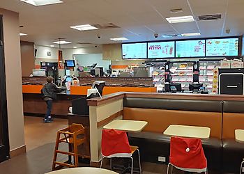Dunkin' Knoxville - Knoxville, TN Donut Shops - Restaurant Interior Image