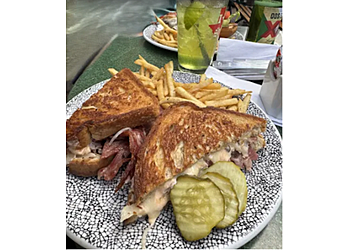 San Antonio Pubs Durty Nelly's Irish Pub