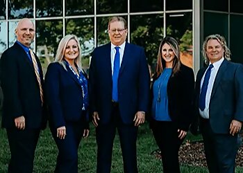 Topeka Medical Malpractice Lawyers Dustin L. Van Dyk - PALMER LAW GROUP