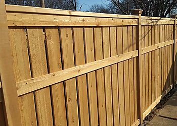 St Louis Fencing Contractors Easter Fence, Deck & Renovations